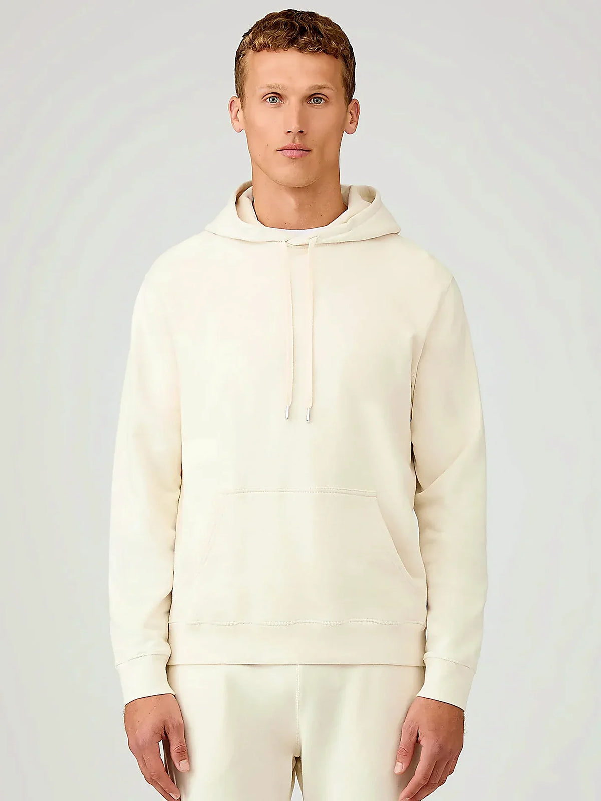 Sweatshirts & Knitwear