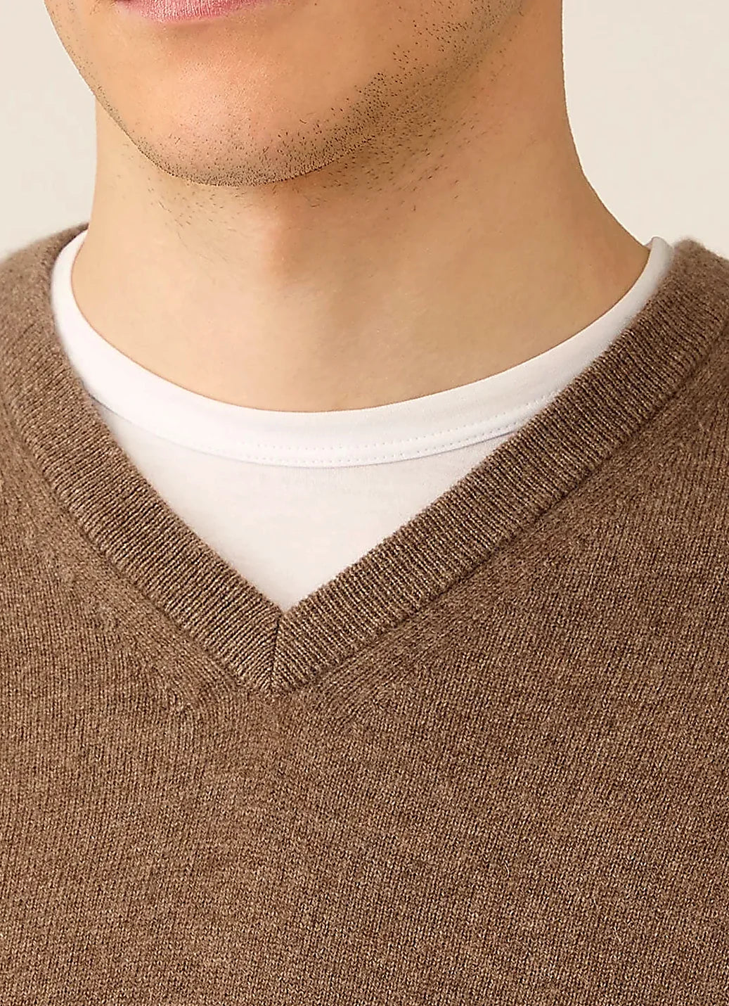 Taupe V-neck jumper for men, cashmere