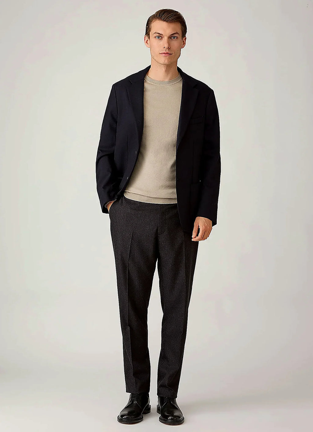 Stone crew neck jumper in sea island cashmere, everyday wear