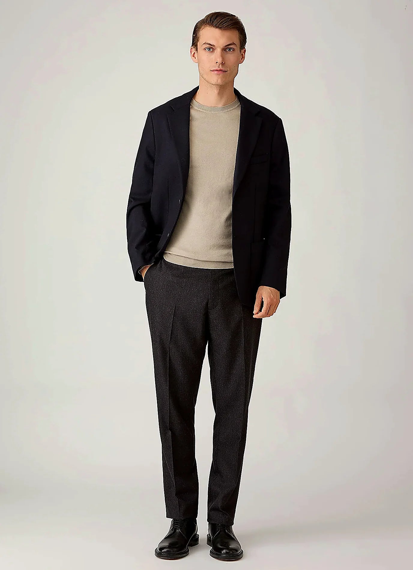 Stone crew neck jumper in sea island cashmere, everyday wear